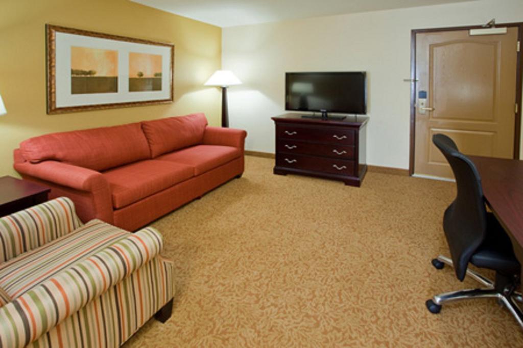 Comfort Inn & Suites Rome South Room photo