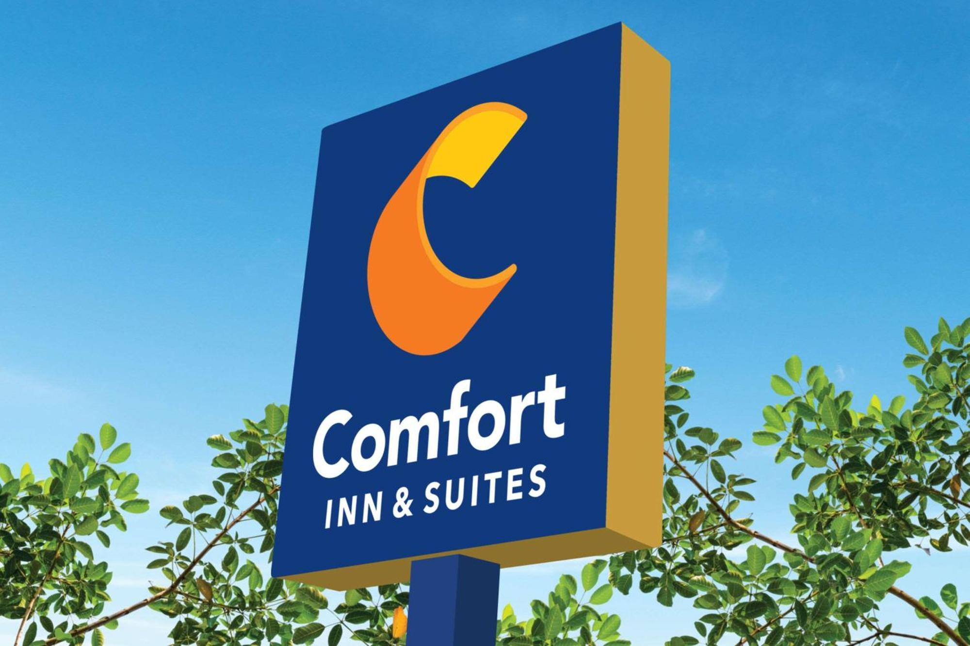 Comfort Inn & Suites Rome South Exterior photo